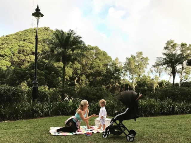 Picnic with your baby 👶🏻 #picnic #sundayvibes #babystyle #hybridstroller #newborn